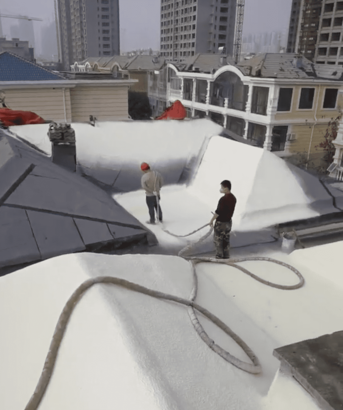 樓頂聚氨酯發(fā)泡保溫噴涂